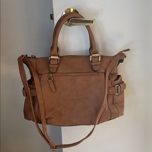 Woman’s Merona purse